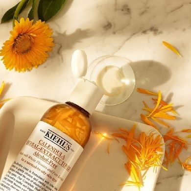 Фото Бесспиртовой тоник с календулой Kiehls Calendula Herbal Extract Alcohol-Free Toner 250 мл Kiehl's