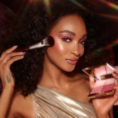Фото Палетка румян и хайлайтеров Charlotte Tilbury Pillow Talk Beautifying Face Palette Medium to Deep 4 оттенка Medium to Deep