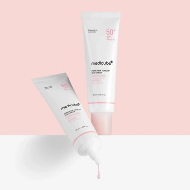Фото Сонцезахисний крем для обличчя з легким тонувальним ефектом Medicube PDRN Pink Tone Up Sun Cream SPF 50+ PA++++ 50 мл Tone Up Sun Cream SPF 50+