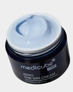 Фото Крем для обличчя Medicube Zero One Day Cream 50 мл Zero One Day Cream