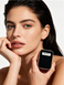 Дзеркало кишенькове складне двостороннє для макіяжу Miu Miu Beauty
